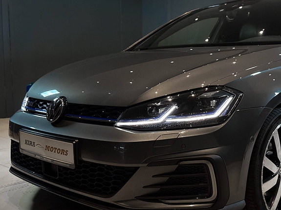 Volkswagen Golf VII 5 of 5