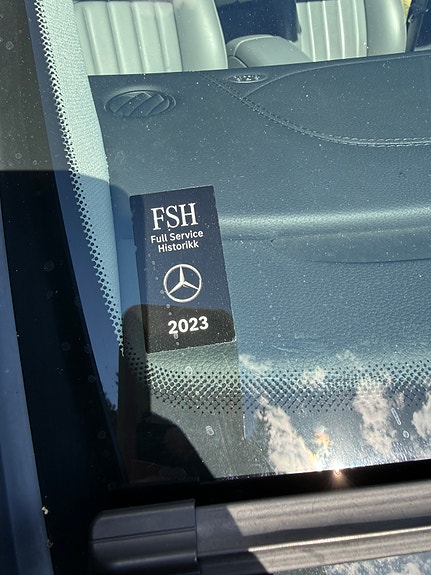 Mercedes-Benz CLS320 8 of 30