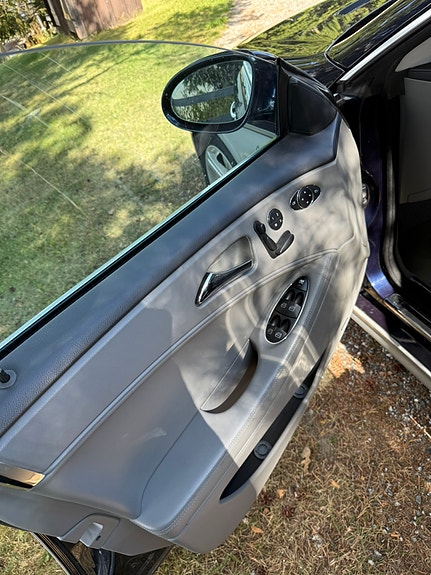 Mercedes-Benz CLS320 14 of 30