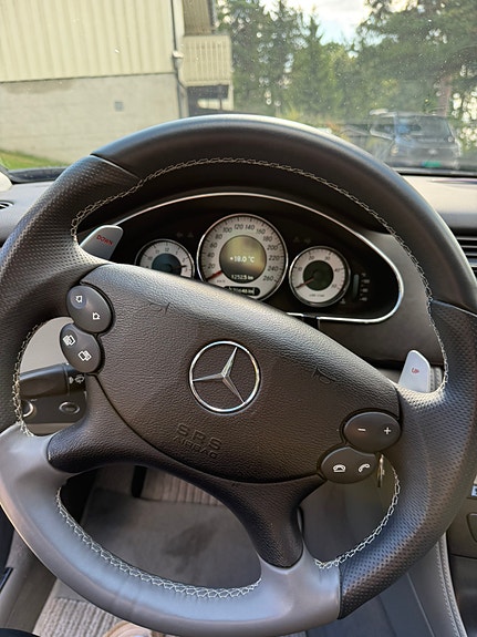 Mercedes-Benz CLS320 24 of 30