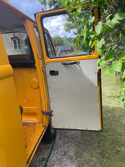 Volkswagen T2 5 of 5