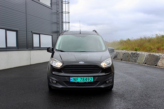 Ford Transit Courier 5 of 5