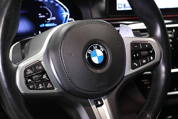 BMW 530e 17 of 30