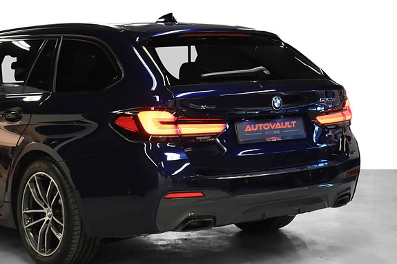 BMW 530e 12 of 30