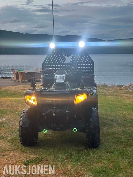 Polaris Sportsman 800 6x6 5 of 5