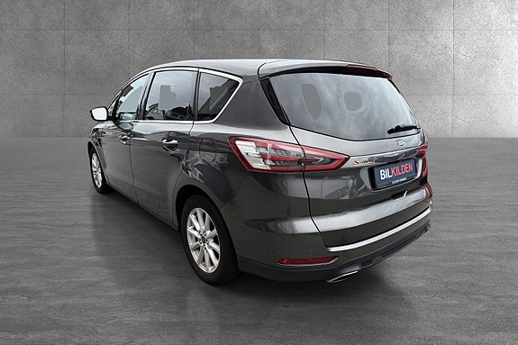 Ford S-MAX 3 of 5