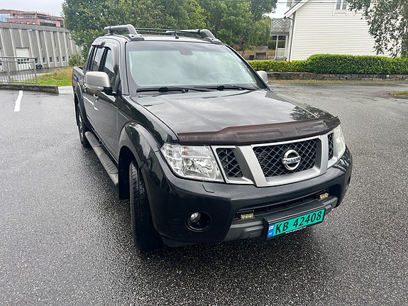 Nissan Navara 2 of 5