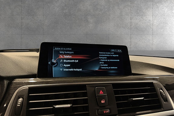 BMW 330e 12 of 19