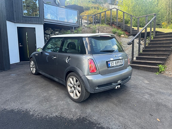 MINI Cooper S 3 of 5