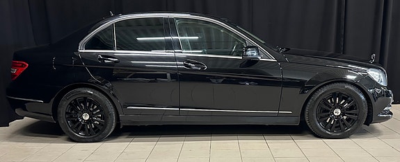 Mercedes-Benz C250 d 4 of 28