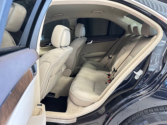 Mercedes-Benz C250 d 10 of 28