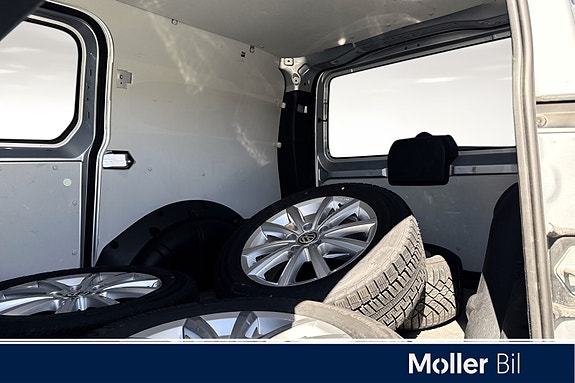 Volkswagen Caddy Maxi 12 of 21