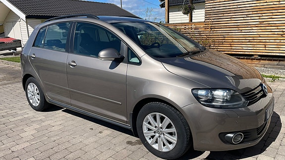 Volkswagen Golf Plus 2 of 26