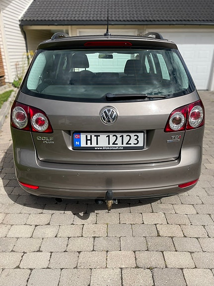 Volkswagen Golf Plus 21 of 26