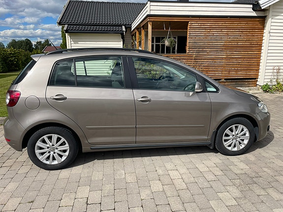 Volkswagen Golf Plus 22 of 26