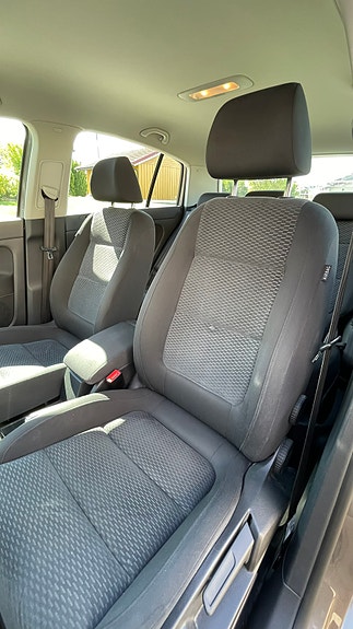 Volkswagen Golf Plus 16 of 26