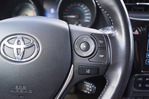 Toyota Auris 19 of 30