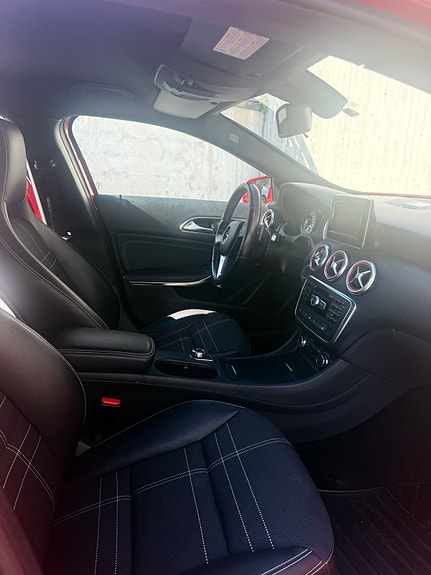 Mercedes-Benz A180 14 of 14