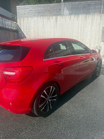 Mercedes-Benz A180 5 of 14