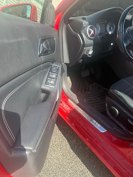 Mercedes-Benz A180 9 of 14