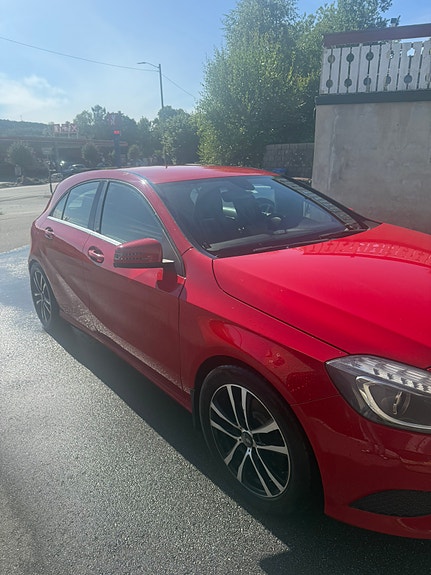 Mercedes-Benz A180 6 of 14