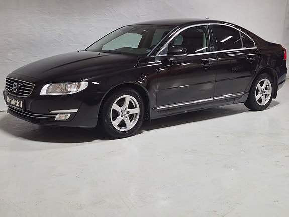 Volvo S80 3 of 5