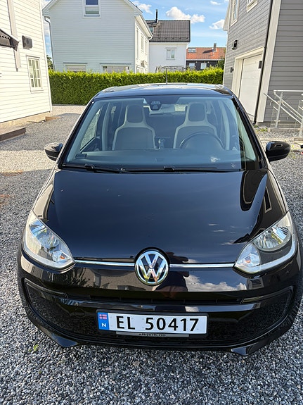 Volkswagen e-Up! 3 of 5