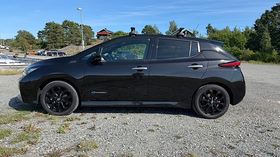 Nissan Leaf 4 of 5