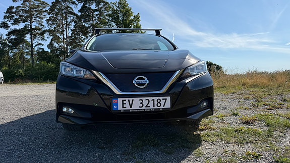 Nissan Leaf 3 of 5