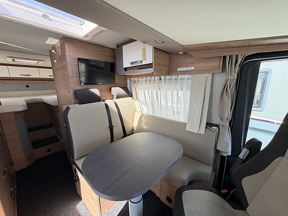 Weinsberg CaraCore 650 MEG 9 of 23
