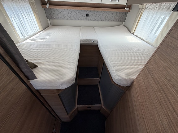 Weinsberg CaraCore 650 MEG 16 of 23