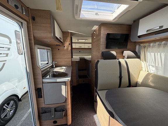 Weinsberg CaraCore 650 MEG 14 of 23