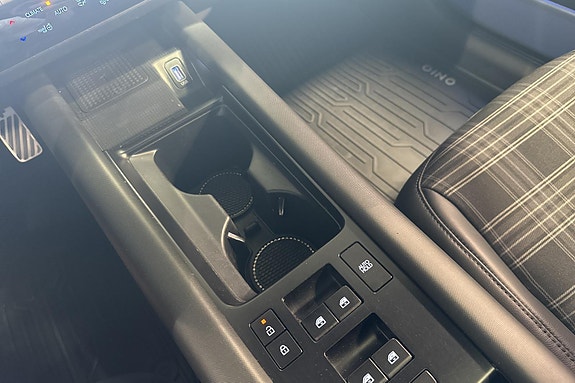 Hyundai Ioniq 6 14 of 24