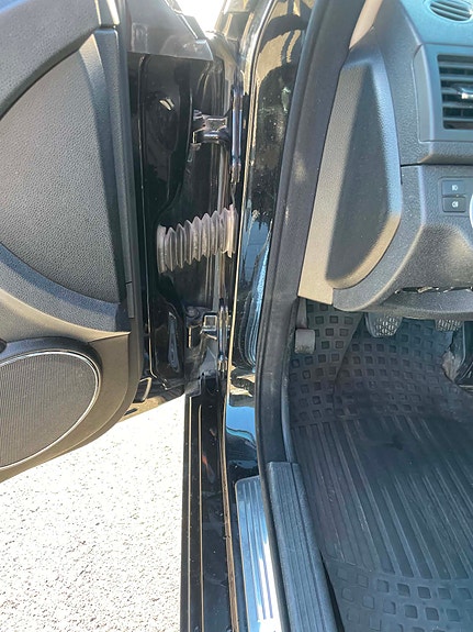 Mercedes-Benz C200 20 of 30
