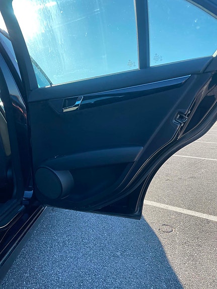 Mercedes-Benz C200 30 of 30