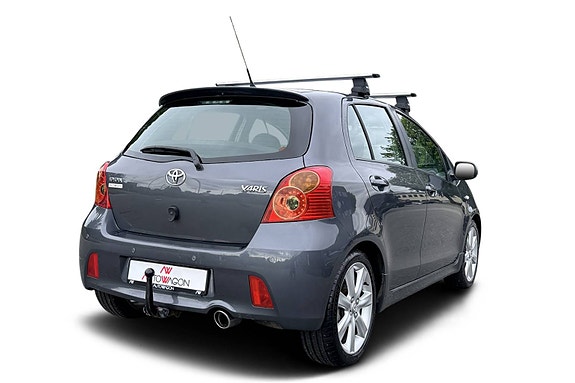 Toyota Yaris 5 of 30