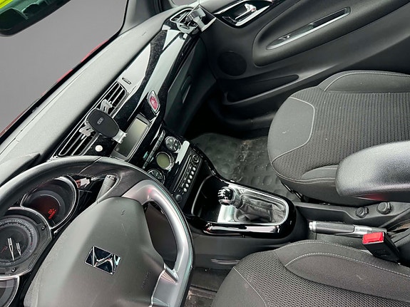 Citroen DS3 11 of 15