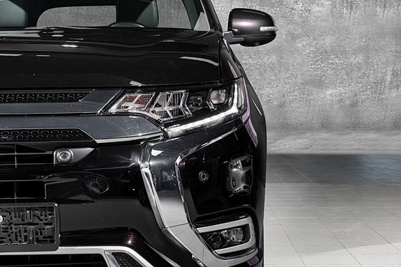 Mitsubishi Outlander 4 of 30