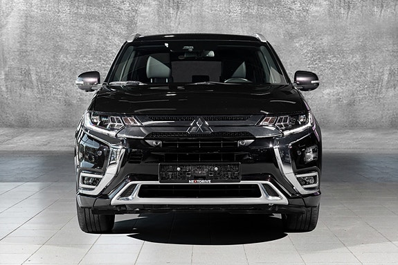 Mitsubishi Outlander 3 of 30
