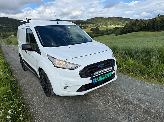 Ford Transit Connect 2 of 26