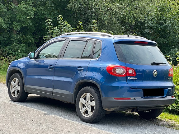 Volkswagen Tiguan 3 of 5