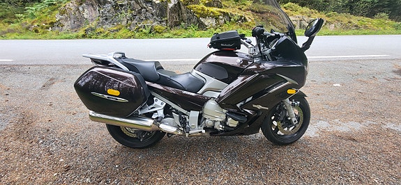 Yamaha FJR 1300 5 of 5