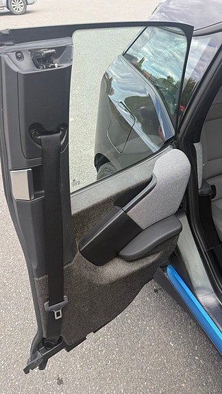 BMW i3 6 of 11