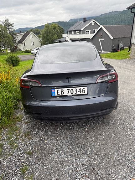 Tesla Model 3 5 of 5