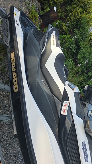 Leier ut Sea-doo Gtx 155s 2 of 2