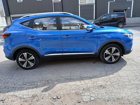 MG ZS EV 5 of 5