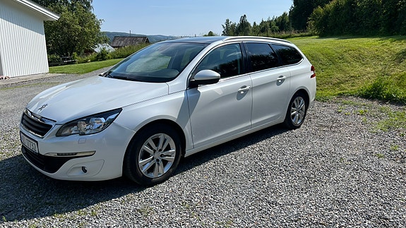 Peugeot 308 SW 5 of 5
