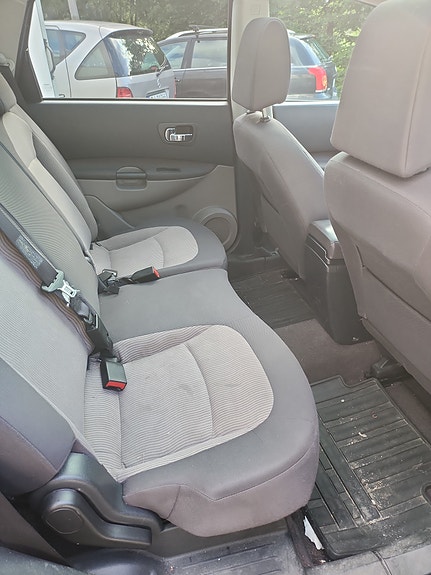 Nissan Qashqai+2 8 of 9