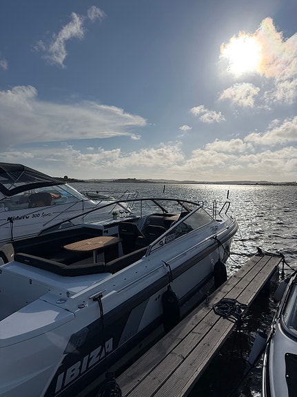 Ibiza 811 Touring m/ Autopilot m.m reg i skipsregisteret og kan belånes 2 of 5
