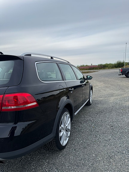 Volkswagen Passat 4 of 5